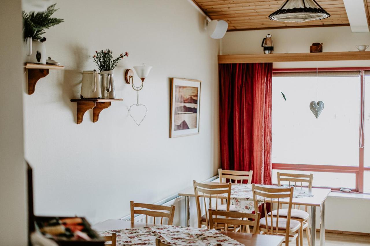 לאוגר Narfastadir Guesthouse מראה חיצוני תמונה